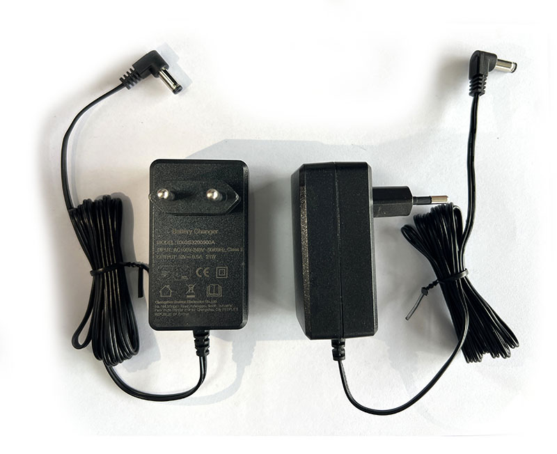 欧规-21w插墙式充电器